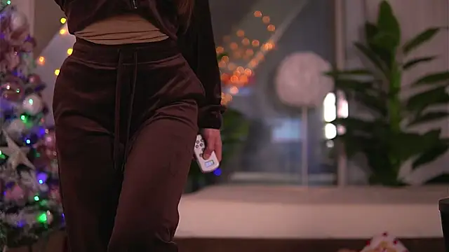 KaylaBray online show from 12.20.25