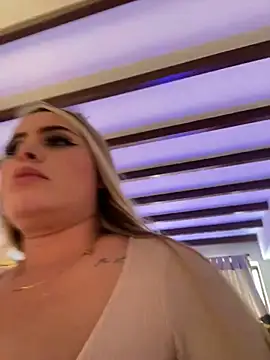 Snapshot of natashasweet chatting on 01.20.25 natashasweet online show from 01.20.25