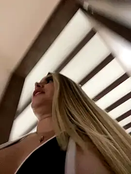 Snapshot of natashasweet chatting on 10.07.25 natashasweet online show from 10.07.25