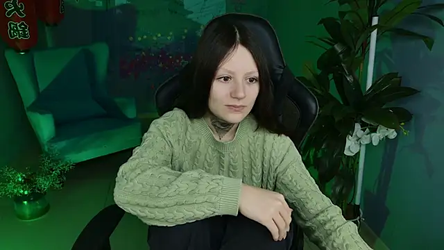 VeliraBraitberg online show from 12.13.24