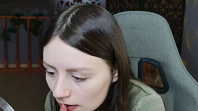 VeliraBraitberg online show from 02.05.25