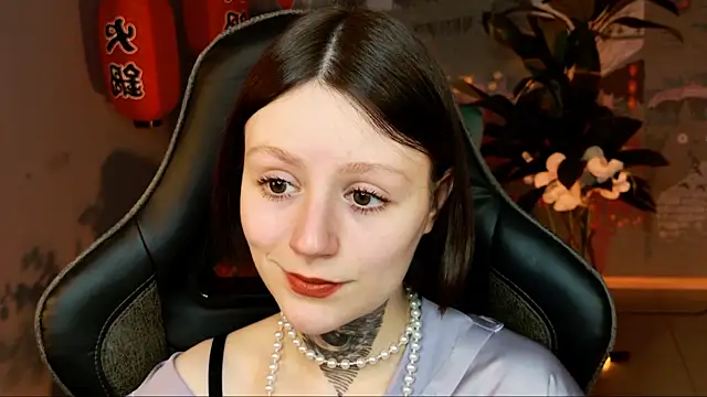 VeliraBraitberg online show from 03.19.25