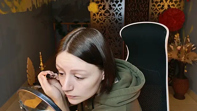 VeliraBraitberg online show from 03.21.25