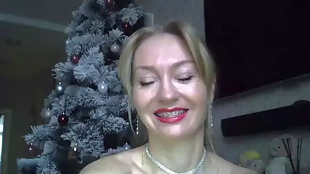 ZarinaSwift online show from 12.23.24