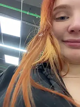 AmmyHot online show from 12.19.24