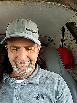 Snapshot of Hotbodyscottie chatting on 12.10.24 Hotbodyscottie online show from 12.10.24