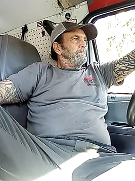 Snapshot of Hotbodyscottie chatting on 02.20.25 Hotbodyscottie online show from 02.20.25