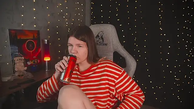 Snapshot of cuteamberlyyy chatting on 11.27.25 cuteamberlyyy online show from 11.27.25