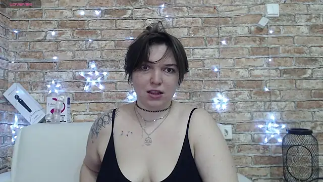 Amelia Kiss  online show from 03.06.26