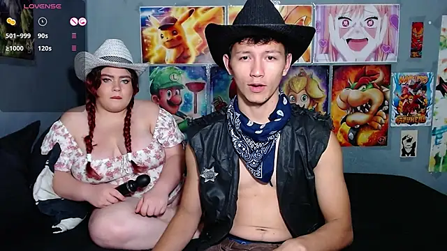 Snapshot of javiandkaty_ chatting on 10.27.25 javiandkaty online show from 10.27.25