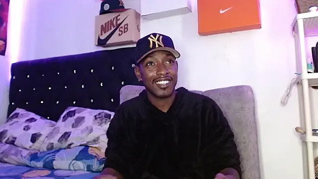 Snapshot of king__Black chatting on 02.18.25 king Black online show from 02.18.25