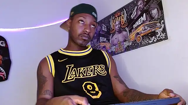 king  Black online show from 02.18.26