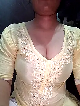 Snapshot of Kavita_ji chatting on 06.27.26 Kavita ji online show from 06.27.26