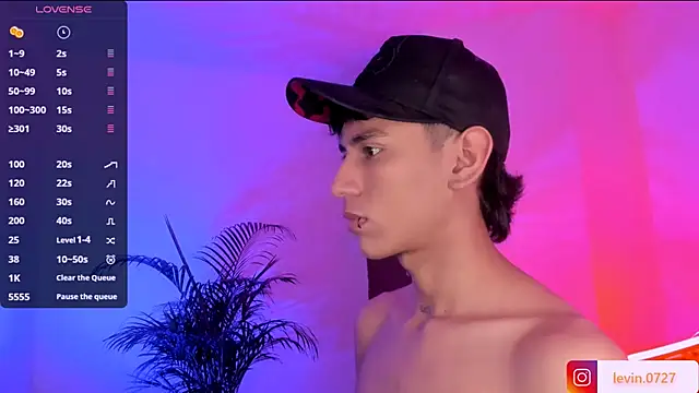 Snapshot of Levin_Hikaru chatting on 10.03.25 Levin Hikaru online show from 10.03.25