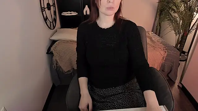 ZoeEast online show from 01.11.26