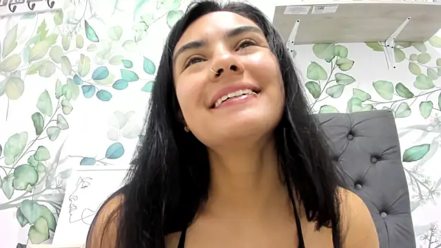 atilanadiaz7 online show from 10.15.25