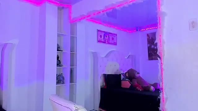 Camila Coxx online show from 11.03.25