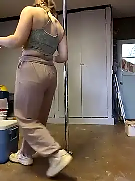 curvycakecutie online show from 03.09.26