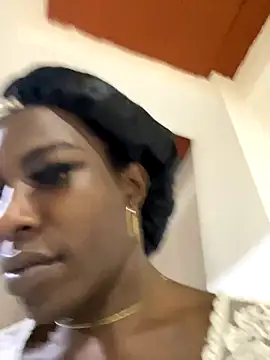 Snapshot of Richchocolatesweet_ chatting on 09.19.25 Richchocolatesweet online show from 09.19.25