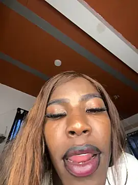 Snapshot of Richchocolatesweet_ chatting on 11.08.25 Richchocolatesweet online show from 11.08.25