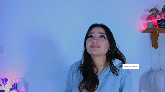 Snapshot of vayolett01_dakotta chatting on 10.13.25 vayolett01 dakotta online show from 10.13.25