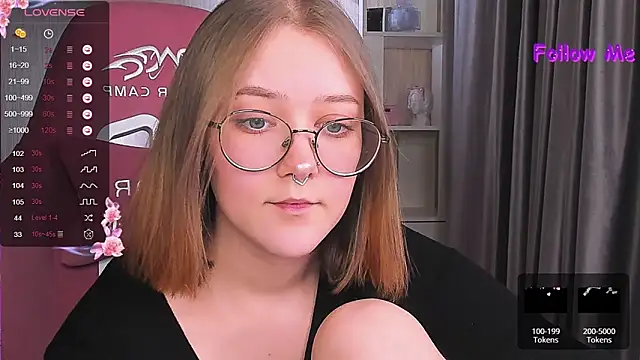 Snapshot of bunny_bubble chatting on 12.10.24 bunny bubble online show from 12.10.24