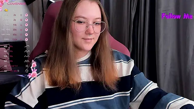 Snapshot of bunny_bubble chatting on 10.06.25 bunny bubble online show from 10.06.25