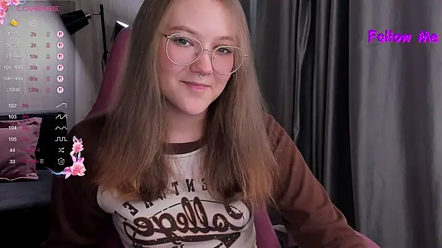 Snapshot of bunny_bubble chatting on 10.07.25 bunny bubble online show from 10.07.25