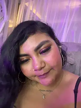 Juli Walker online show from 03.03.26