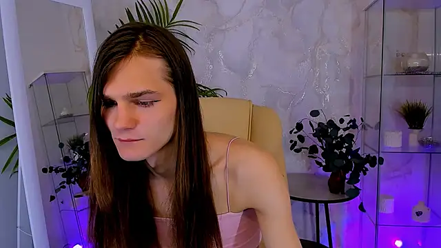 Snapshot of Will_Will_ chatting on 02.06.26 Will Will online show from 02.06.26