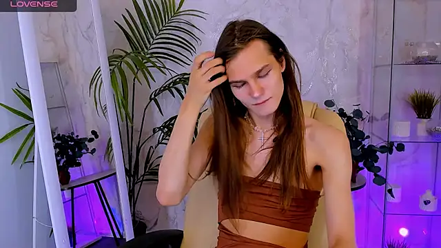 Snapshot of Will_Will_ chatting on 02.07.26 Will Will online show from 02.07.26