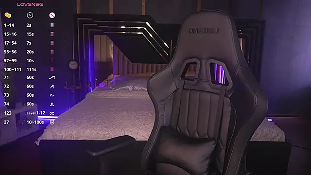 Snapshot of LiaBrazzerr chatting on 03.14.25 LiaBrazzerr online show from 03.14.25