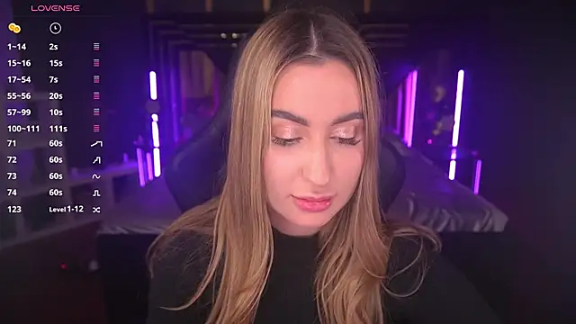 Snapshot of LiaBrazzerr chatting on 03.16.25 LiaBrazzerr online show from 03.16.25