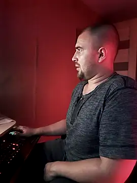 Snapshot of Foxyshaved chatting on 01.30.25 Foxyshaved online show from 01.30.25