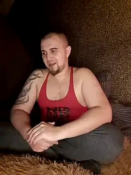 Snapshot of Foxyshaved chatting on 02.06.25 Foxyshaved online show from 02.06.25