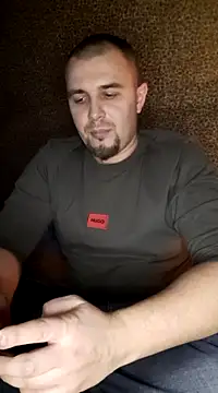 Snapshot of Foxyshaved chatting on 02.10.25 Foxyshaved online show from 02.10.25