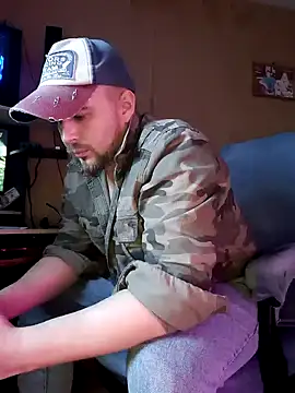 Snapshot of Foxyshaved chatting on 02.26.25 Foxyshaved online show from 02.26.25