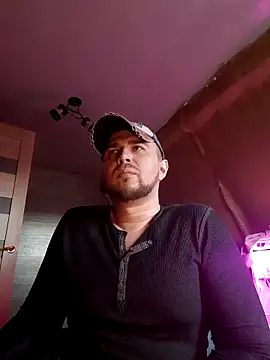 Snapshot of Foxyshaved chatting on 03.09.25 Foxyshaved online show from 03.09.25