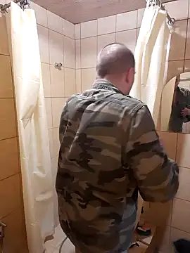 Snapshot of Foxyshaved chatting on 03.22.25 Foxyshaved online show from 03.22.25