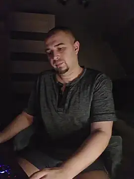 Snapshot of Foxyshaved chatting on 12.18.25 Foxyshaved online show from 12.18.25