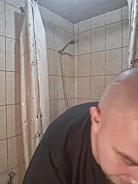 Snapshot of Foxyshaved chatting on 01.09.26 Foxyshaved online show from 01.09.26