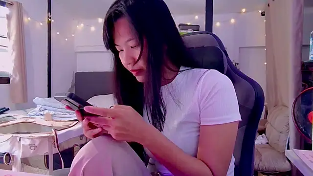 Kana G online show from 03.05.25