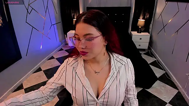 kyliejenner hot online show from 01.24.25