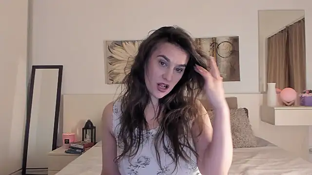 Snapshot of JoyCasidy chatting on 01.28.25 JoyCasidy online show from 01.28.25