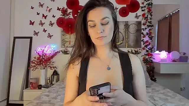 Snapshot of JoyCasidy chatting on 02.17.25 JoyCasidy online show from 02.17.25