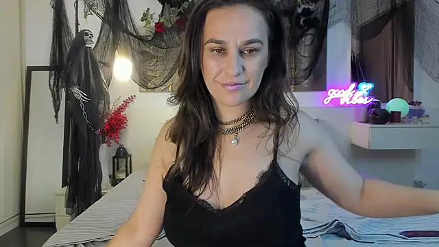 Snapshot of JoyCasidy chatting on 10.12.25 JoyCasidy online show from 10.12.25