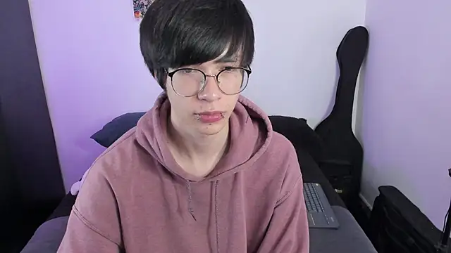 Aventure Twinks online show from 12.18.25