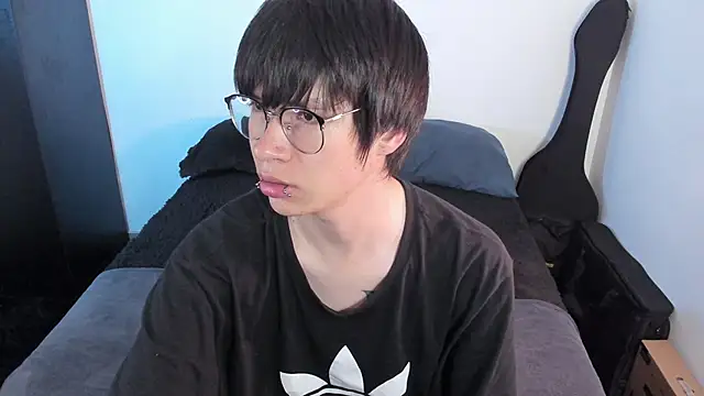 Aventure Twinks online show from 04.14.26