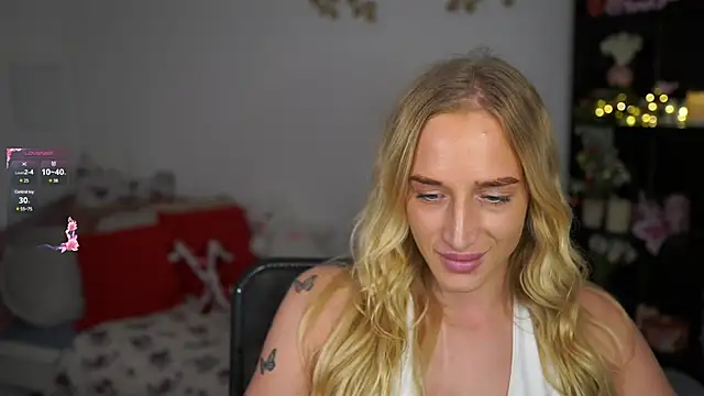 Nicolette  Shea  online show from 12.24.24