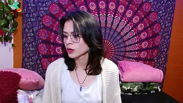 AbbySccott online show from 03.20.25